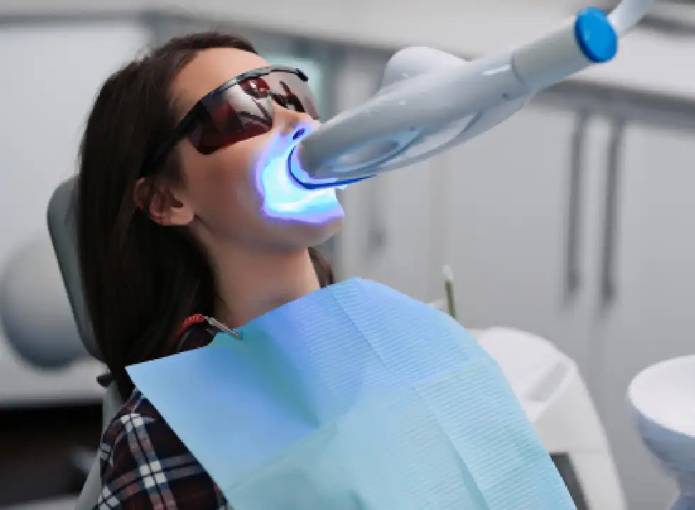 The Best Ingredients To Look For In Whitening Toothpaste